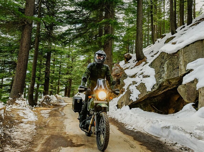 Tie Royal Enfield Himalayan Rental